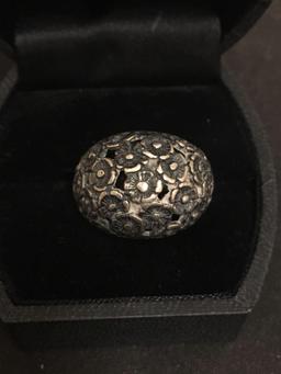 High Dome Bed of Flowers Designed Sterling Silver Ring Band - Size 7