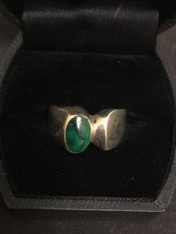 Old Pawn Mexico Oval 9x6 Malachite Cabochon Inlaid Sterling Silver Ring Band - Size 8