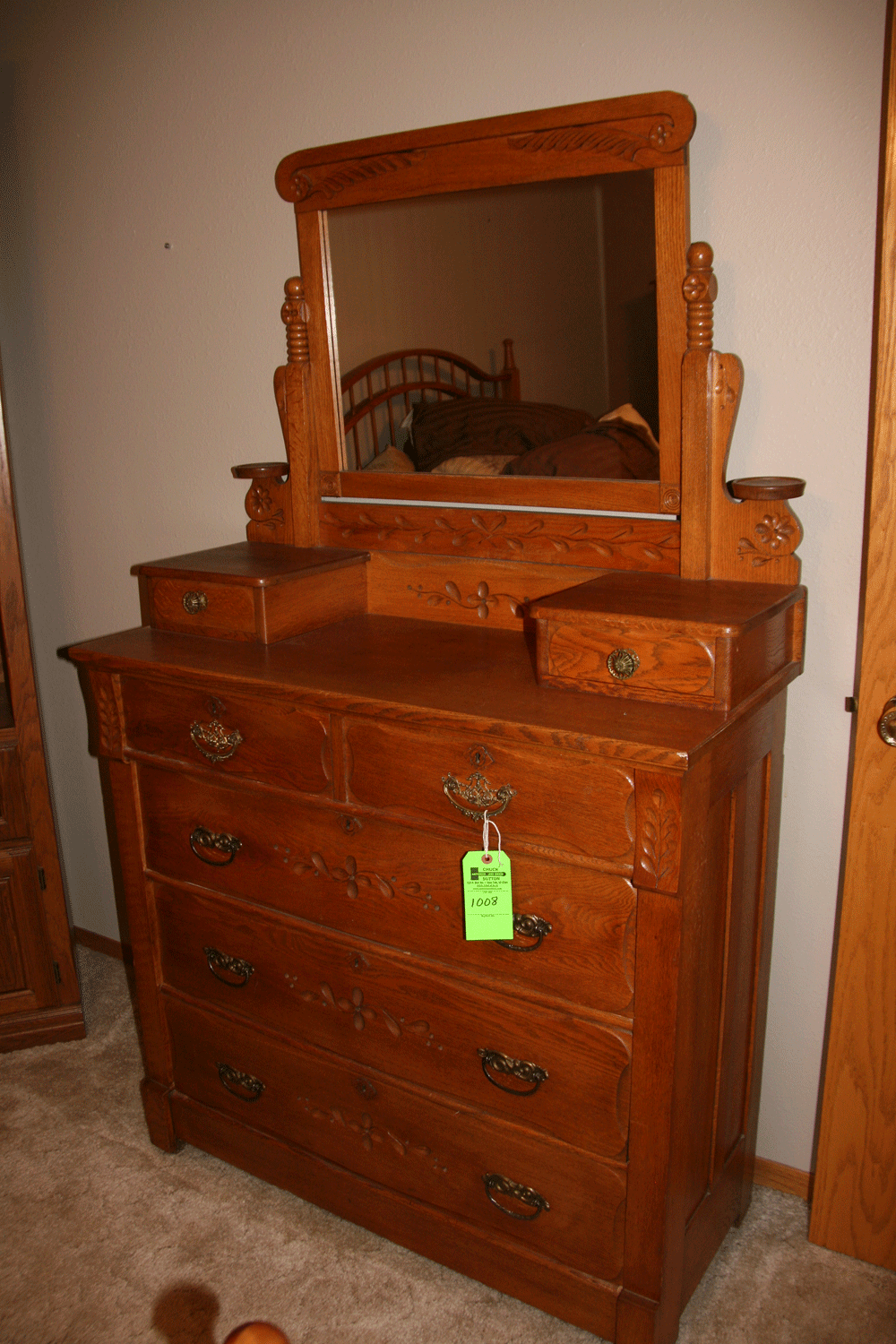 Oak Spoon Carved 5 Dwr. Dresser w/Hankie Dwrs & Lamp Shelves