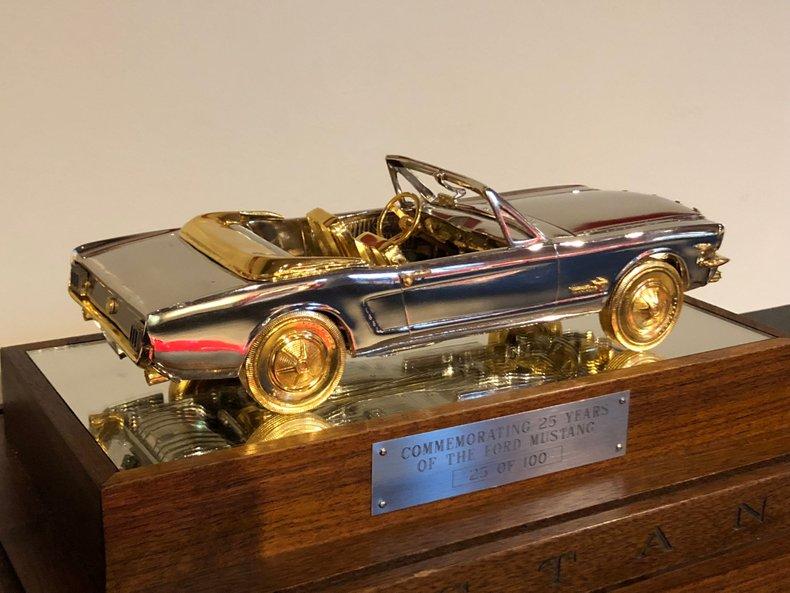 25th Anniversary 1/8 Scale Model of 1965 Ford Mustang