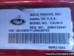 2010 Mack Cxu613 T/a Daycab