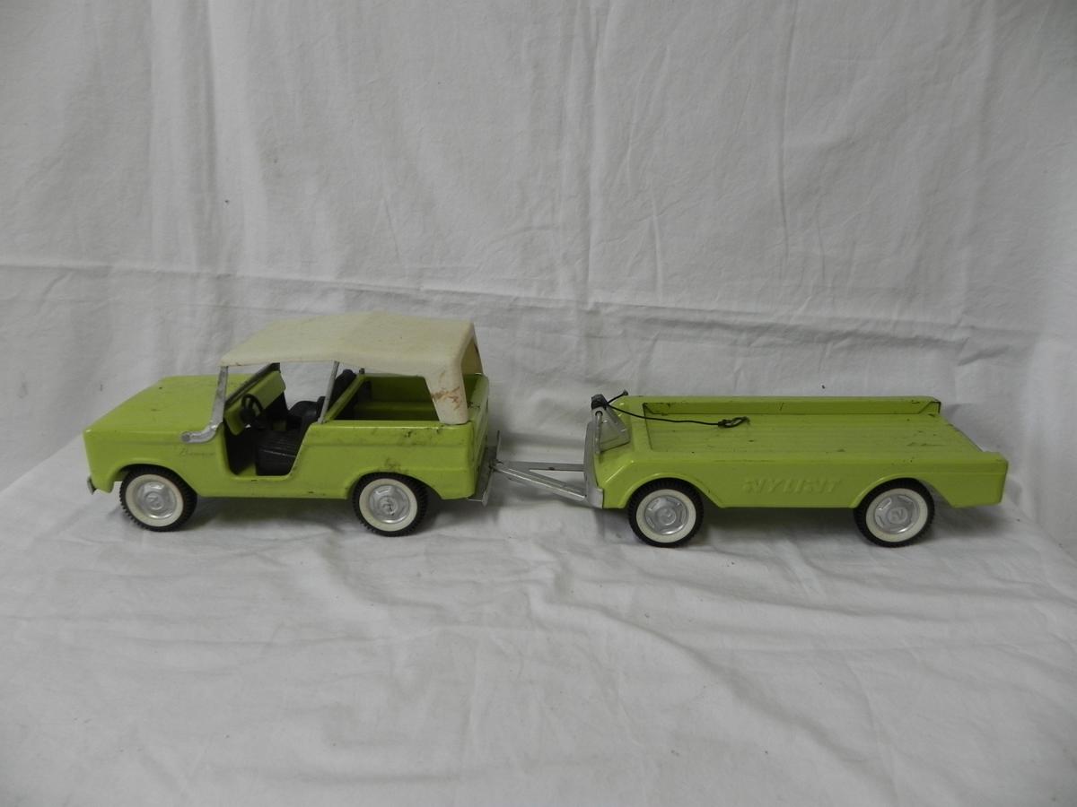 Nylint “Ford Bronco” Toy Truck & Trailer