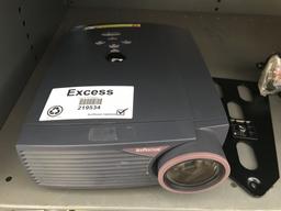 InFocus LP435Z Projector