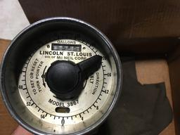 Lincoln 3867 Oil Meter
