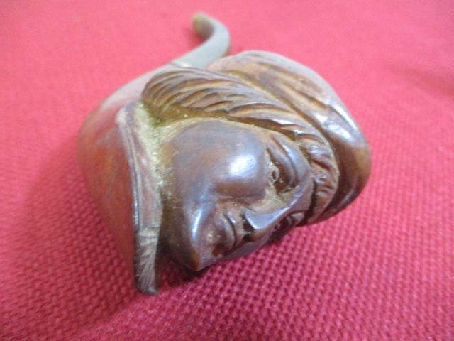Figural Carved Wooden Briar Wood Pipe