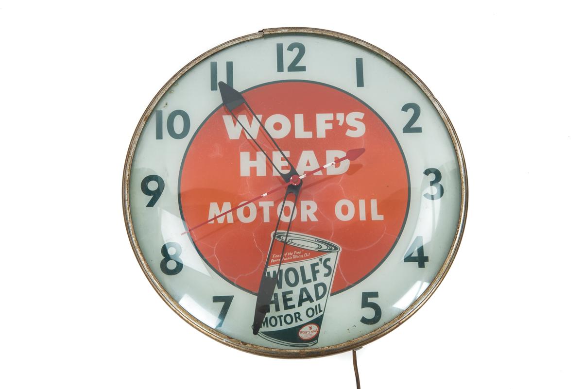Wolf's Head Motor Oil Lighted Pam Clock