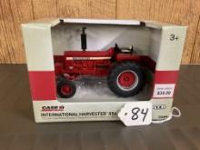 IH 856 Tractor 1/32 scale