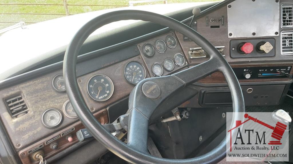 1989 Freightliner Day Cab