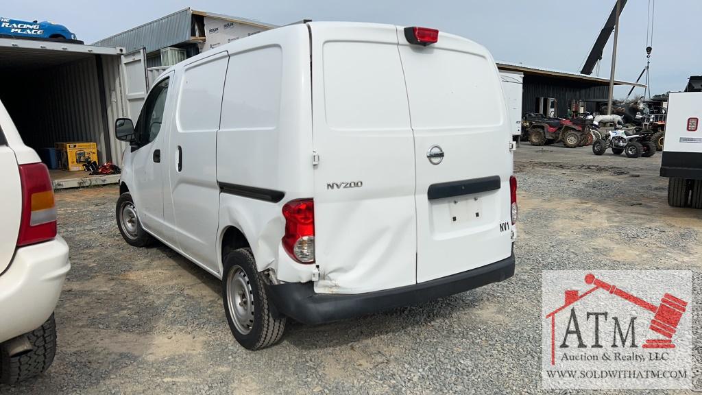 2015 Nissan NV200 Cargo Van (Salvaged Title)