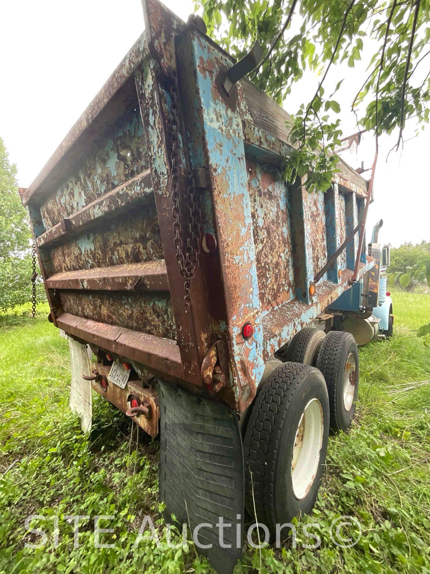 Kenworth W900 T/A Dump Truck