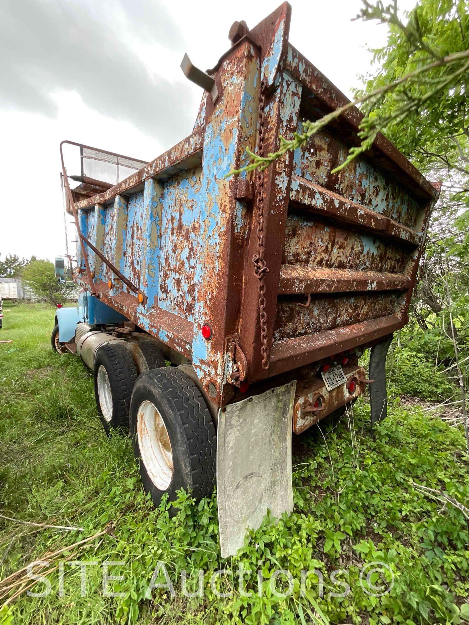 Kenworth W900 T/A Dump Truck