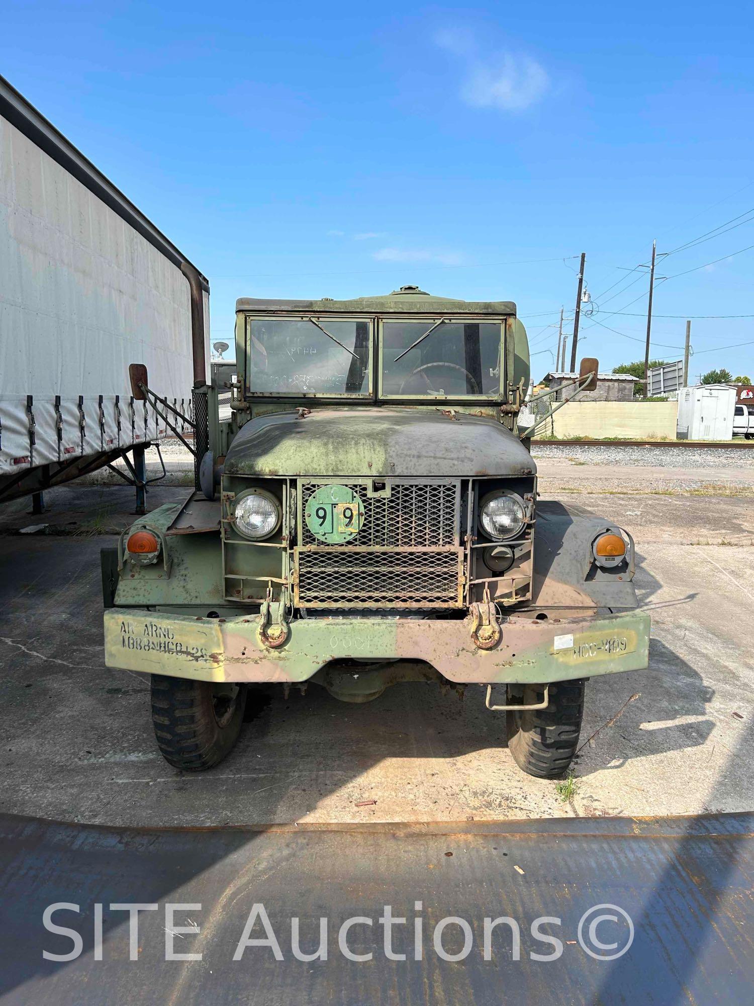 Jeep 2-1/2 Ton 6x6 Military Fuel Truck