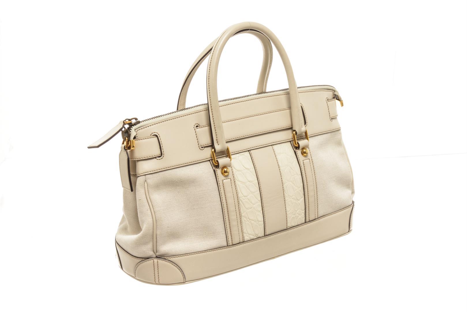 Gucci White Leather Lock Shoulder Bag