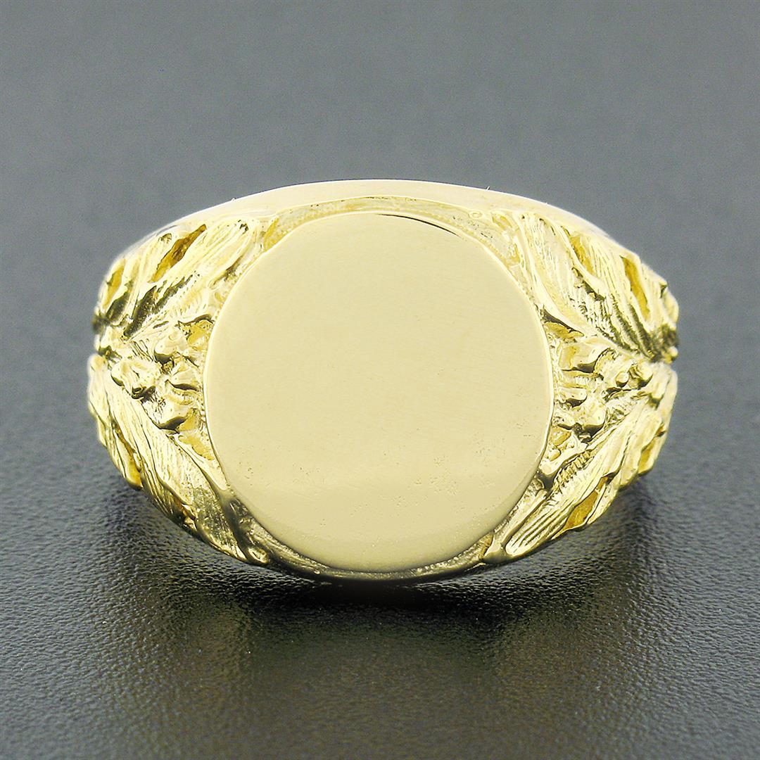 Unisex 14K Yellow Gold Round Engravable Center w/ Open Floral Sides Signet Ring