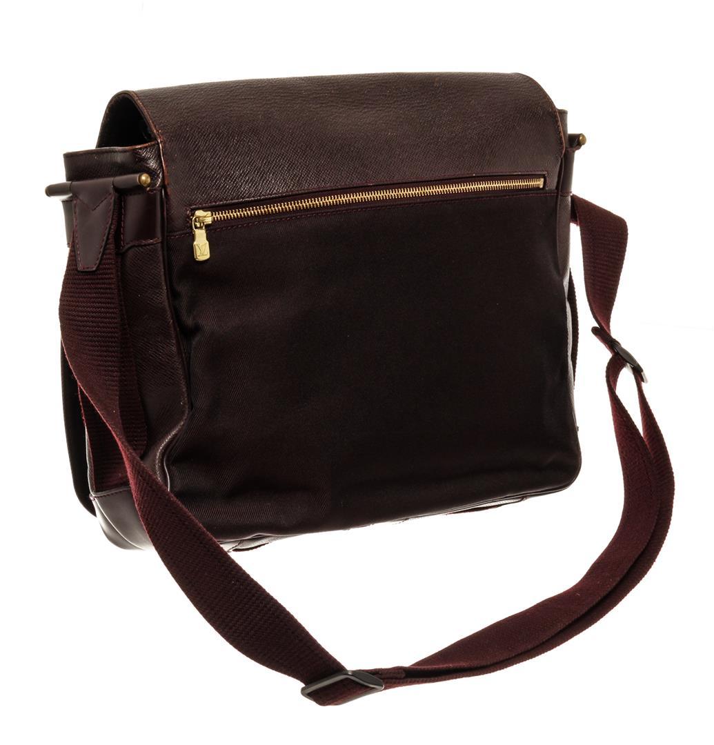 Louis Vuitton Gray Taiga Leather Abbesses Messenger Bag