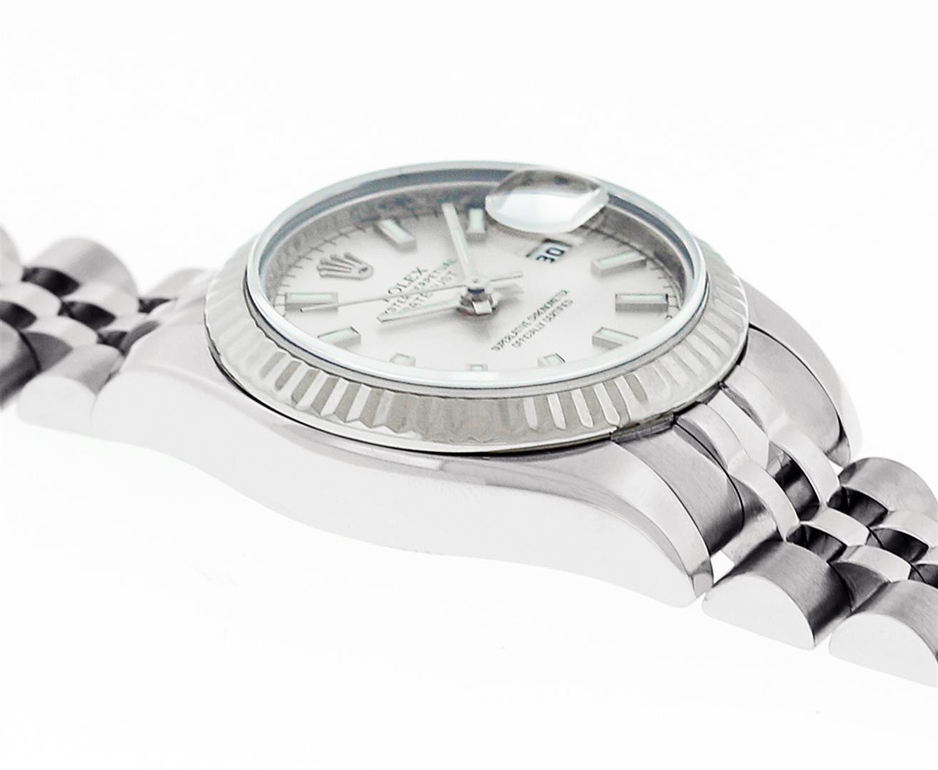 Rolex Ladies New Style Sapphire Quickset White Index Fluted Bezel Datejust 26MM