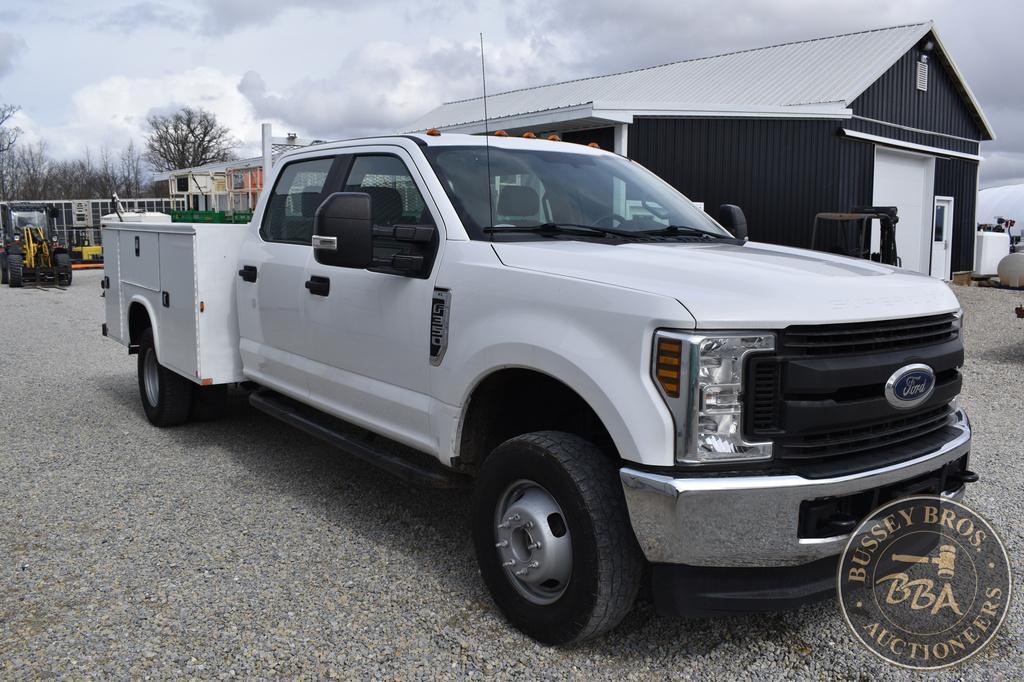 2019 FORD F350 26081