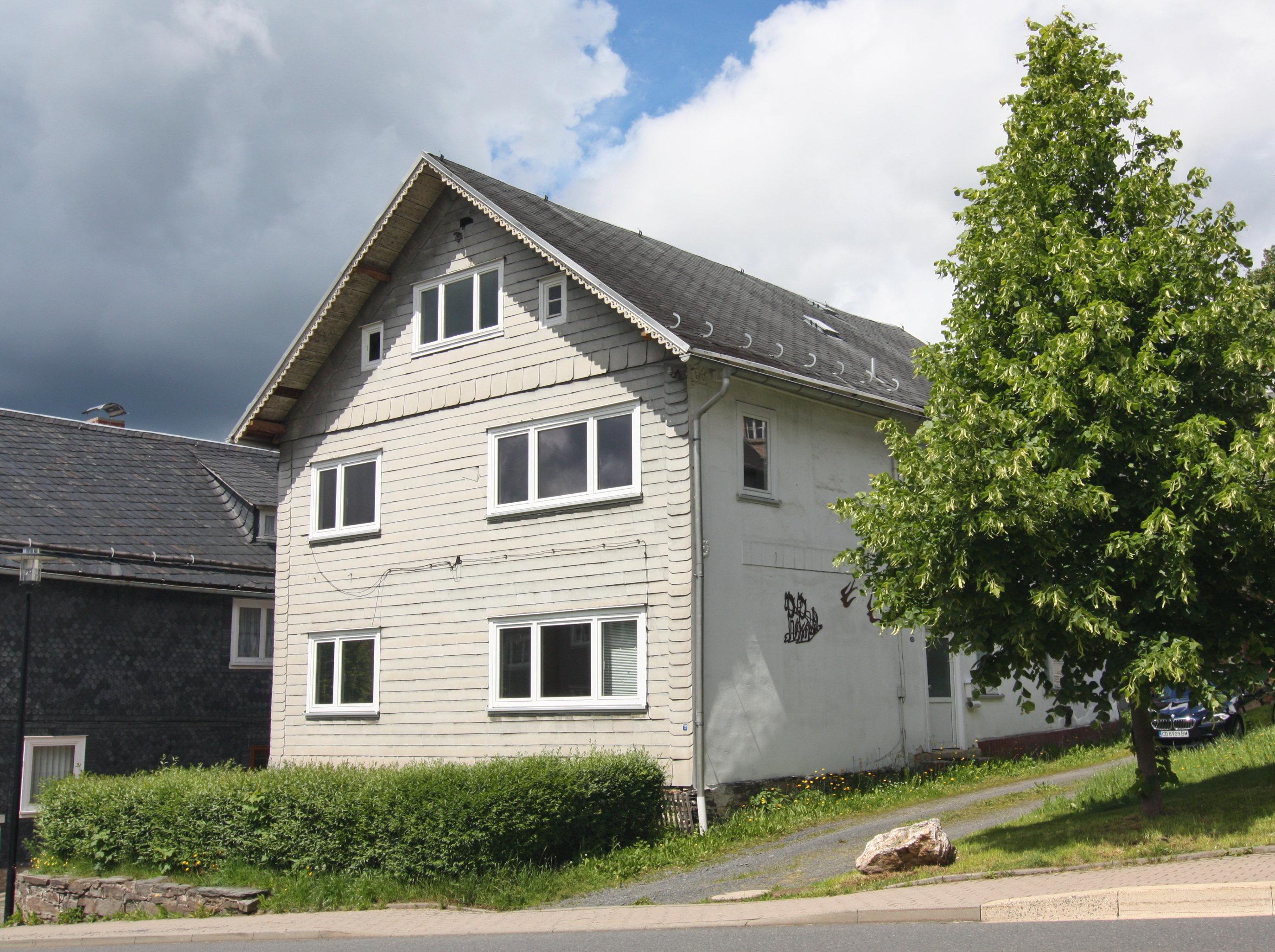 MEUSELBACH-SCHWARZM.HLE, GERMANY - HUGE 50 ROOM HOUSE(S) PUB AND WORKSHOPS 1/2 ACRE