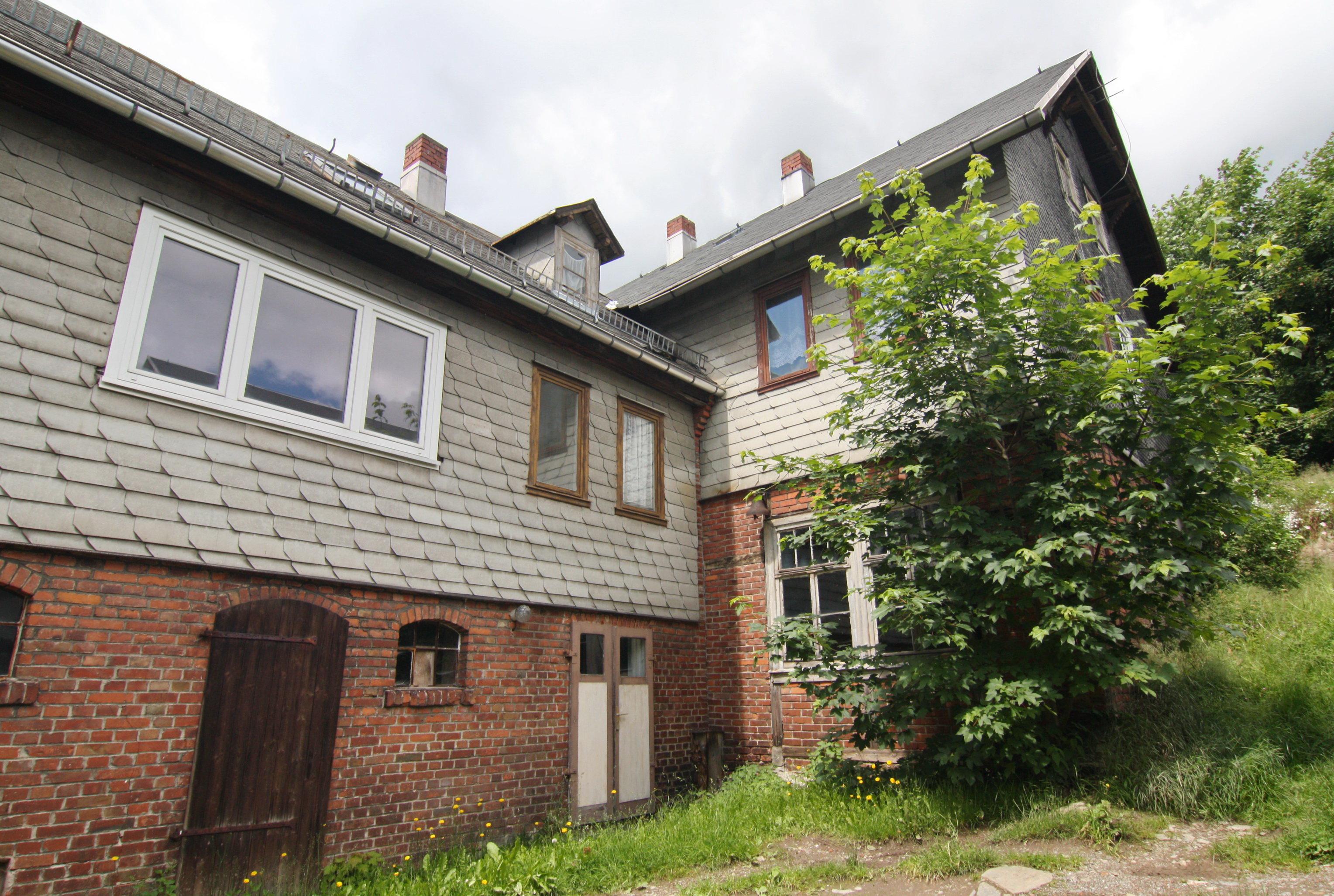 MEUSELBACH-SCHWARZM.HLE, GERMANY - HUGE 50 ROOM HOUSE(S) PUB AND WORKSHOPS 1/2 ACRE