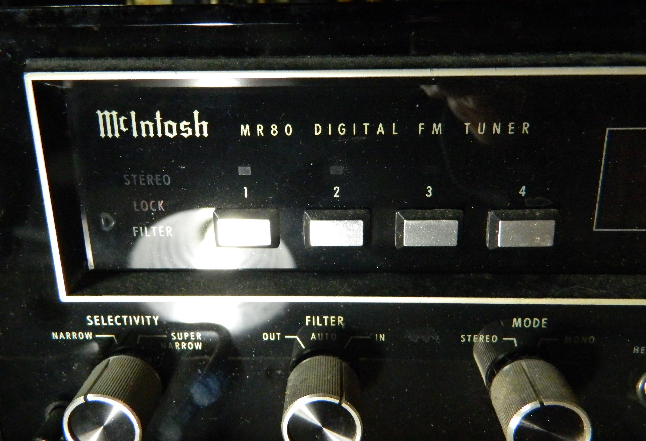McIntosh FM Tuner Model MR80