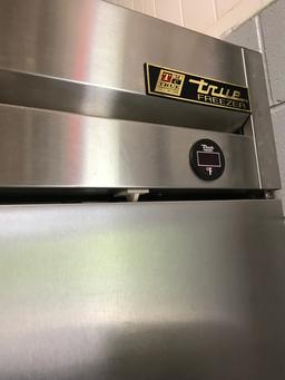 True Refrigerator/freezer, READ FULL DESCRIPTION