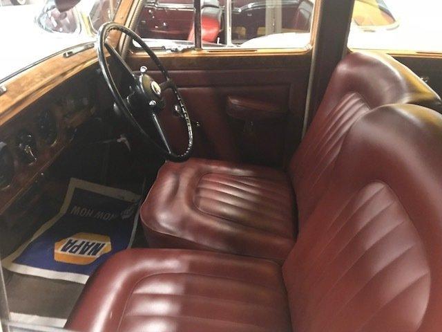 1951 Bentley Mark VI Sports Saloon