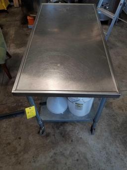 30" X 60" STAINLESS STEEL TABLE