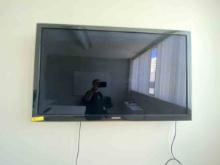 Samsung 60" TV
