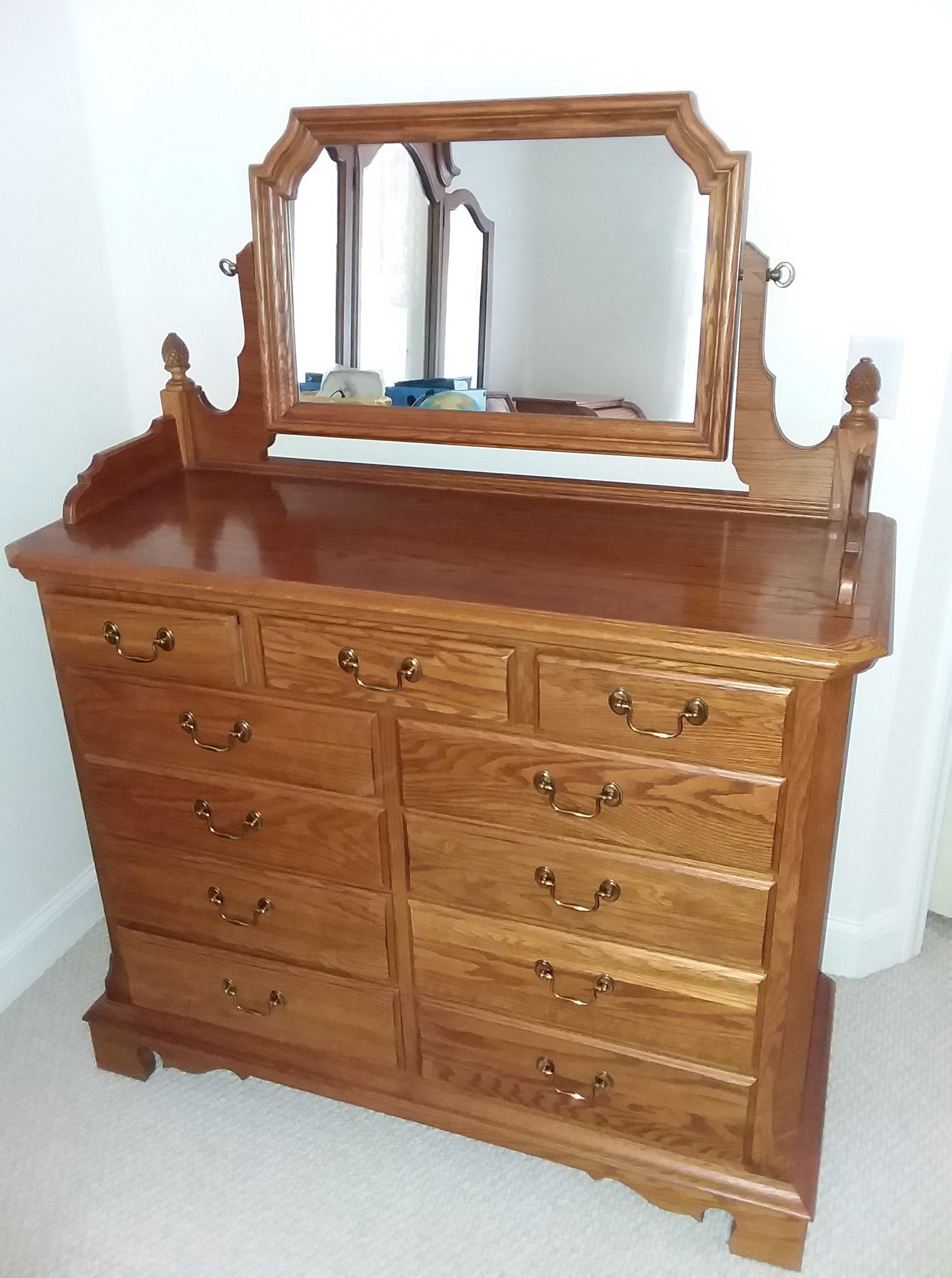 Chest of Drawers w/ Mirror