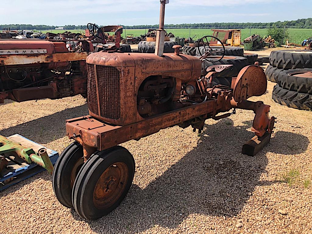 ALLIS CHALMERS WD TRACTOR, PARTS AS IS, GOOD ENGINE
