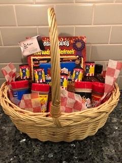 $100 Famous Daves Gift Card and basket of Goodies