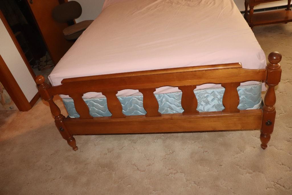 4-Piece Bedroom Maple Set Including Double Bed