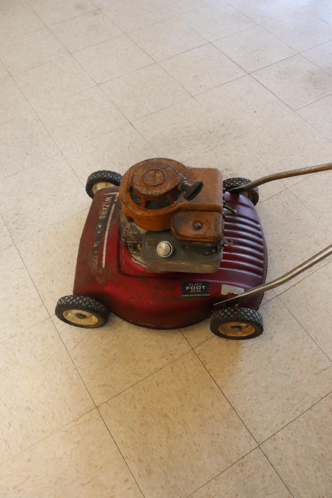 Wizard Antique Gas Powered Push Mower