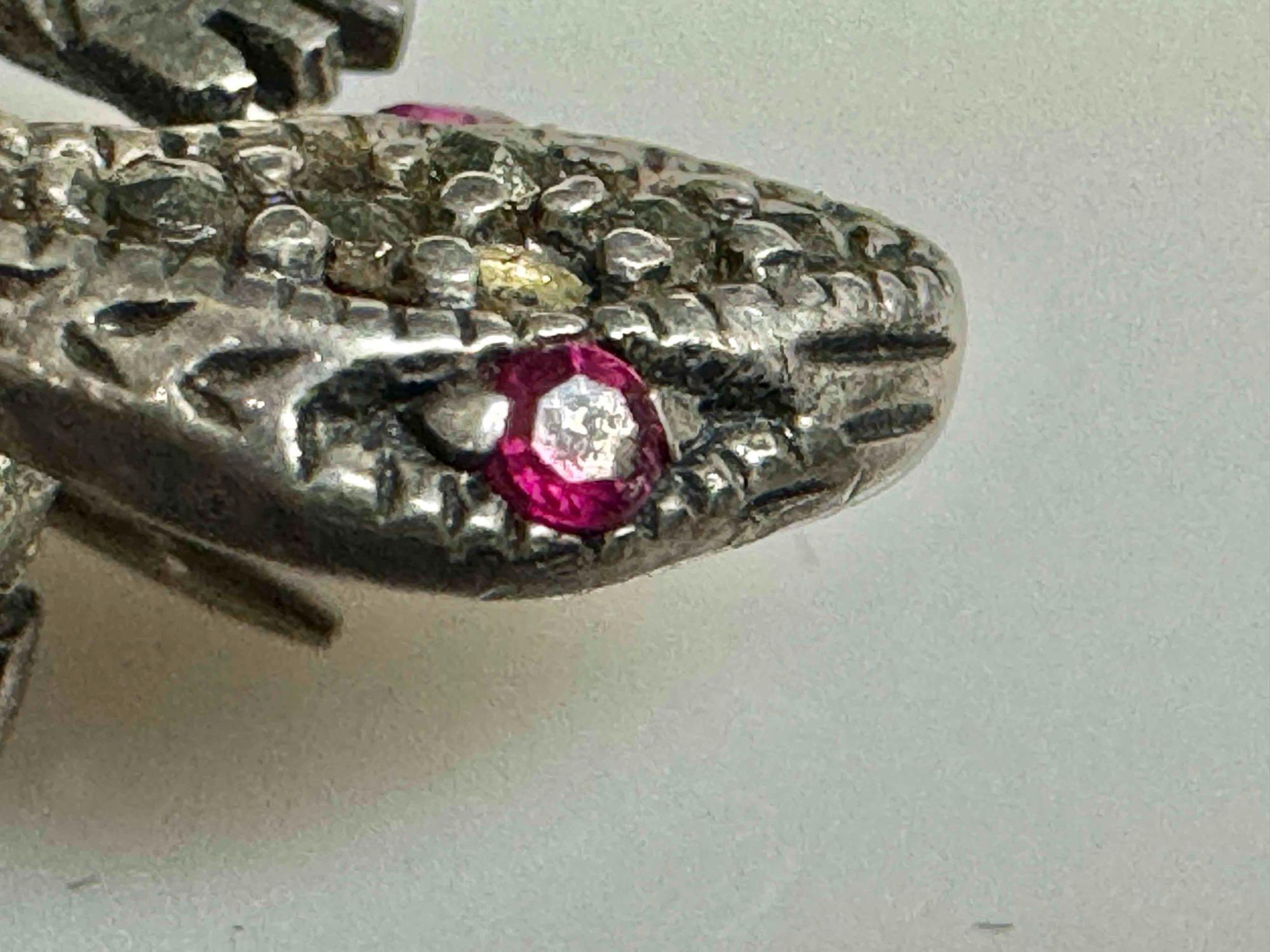 925 Sterling Silver Lizard with Ruby Gemstone Eyes Pin Brooch