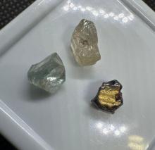 Heat Treated Zircon Gemstones 5.90 Ct