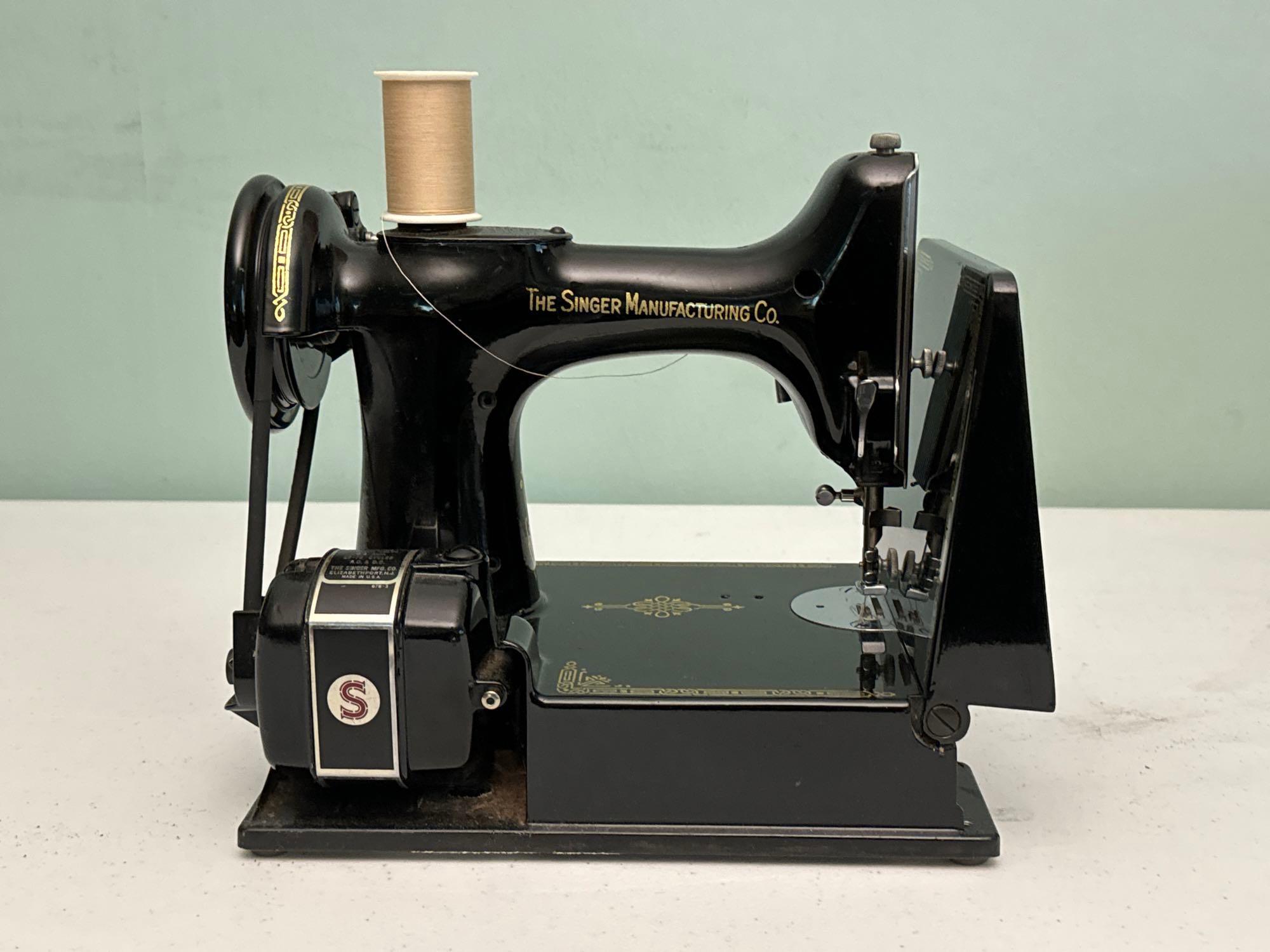 Vintage Travel Singer Sewing Machine