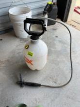 1 gal hand pump sprayer