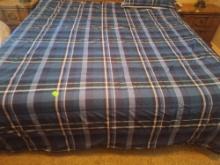 King size comforter with one pillow and sham