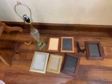 lamp six picture frames in stand