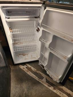 Small Arctic King apartment refrigerator. Used, runs.