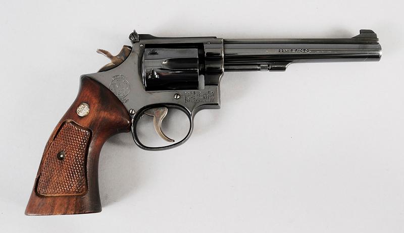 Smith & Wesson Model 48-4 Revoler