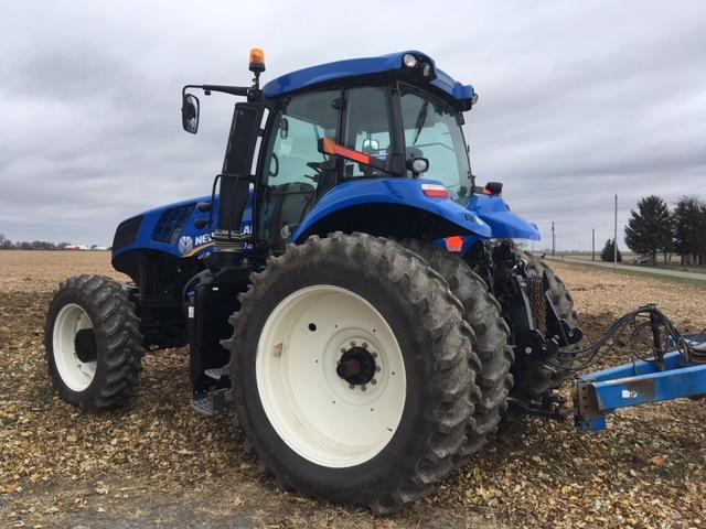 2015 New Holland T8.350 MFWD ONLY 437 HOURS