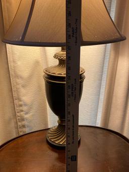 Antique Side Table With Lamp
