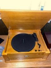 Crosley CR-47 Record Player With Manual