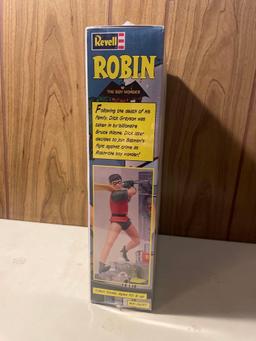 Revell Robin Model Kit