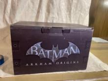 2013 BATMAN ARKHAM ORIGINS XBOX 360 JOKER STATUE WITH EXTRAS & BOX
