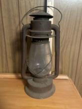 Vtg Kerosene Lamp Lantern