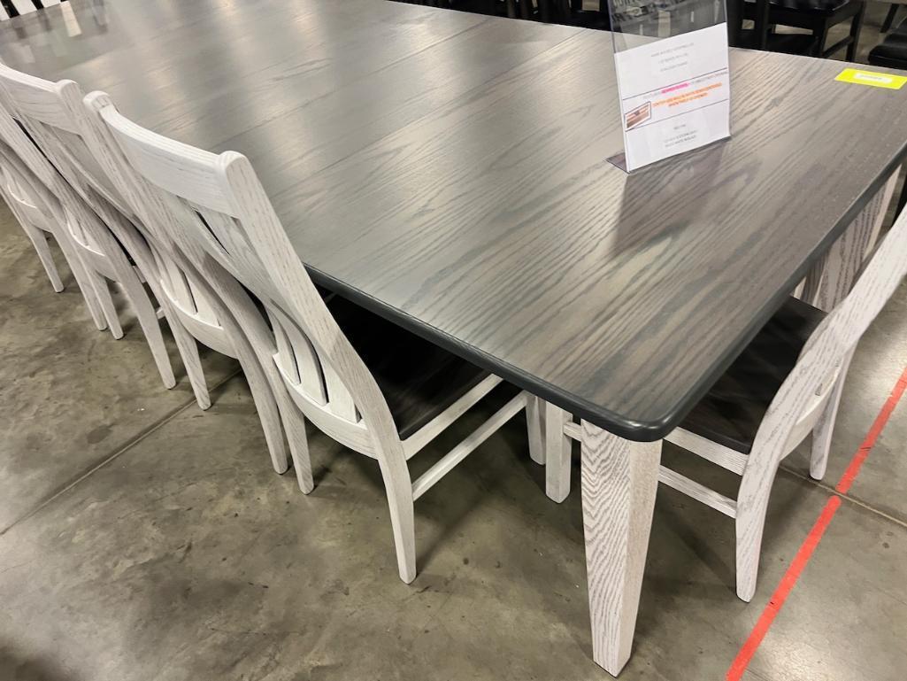 OAK DINING TABLE W 6 SIDE CHAIRS, 1 BENCH, 4 LEAVES 66X44 IN