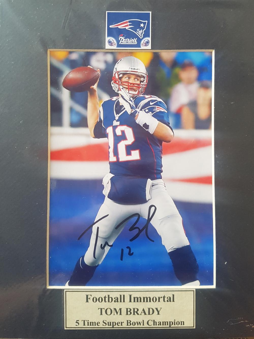 Tom Brady Autograph Photo On a Matt W COA