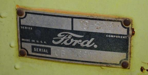 1981 Ford 555 Frontloader Backhoe Model DF311F